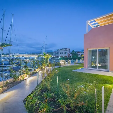 Tramontana Portorosa - Delfino * Furnari